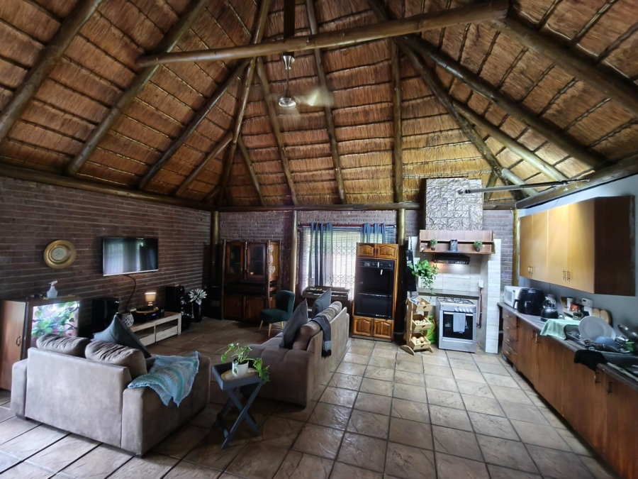 7 Bedroom Property for Sale in Safari Gardens North West